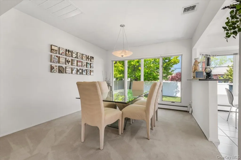 24 Mesa Road Syosset NY 11791