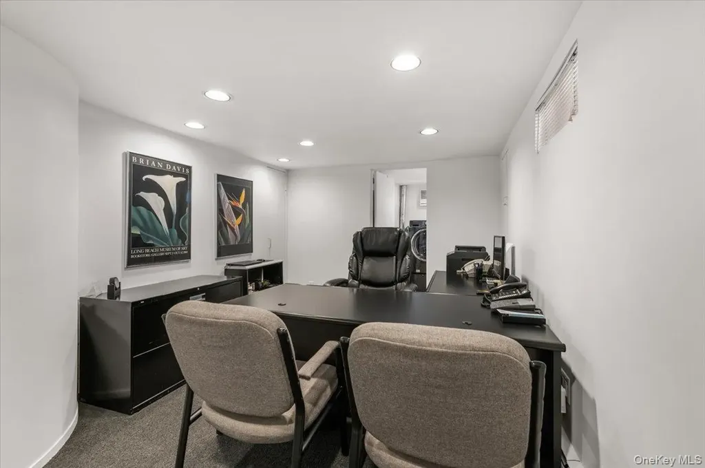 24 Mesa Road Syosset NY 11791