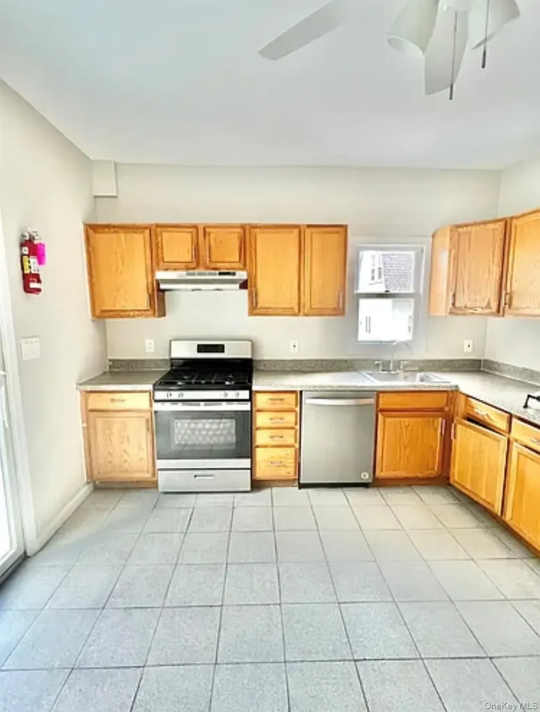 14 Valley Road White Plains NY 10604