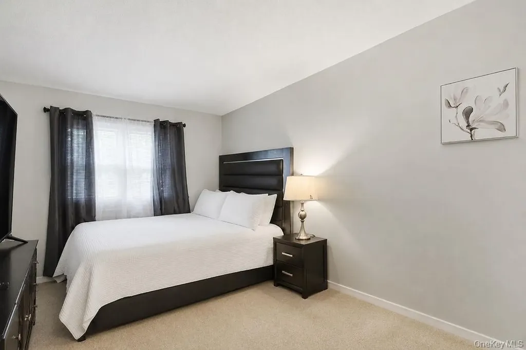 7 Roundtree Court Beacon NY 12508