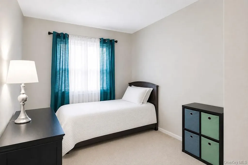 7 Roundtree Court Beacon NY 12508