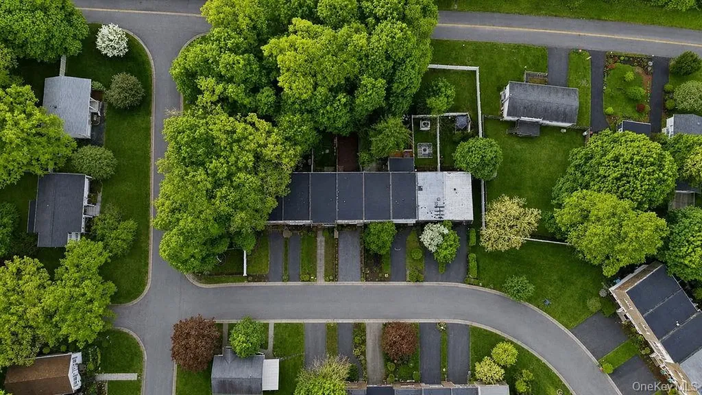 7 Roundtree Court Beacon NY 12508