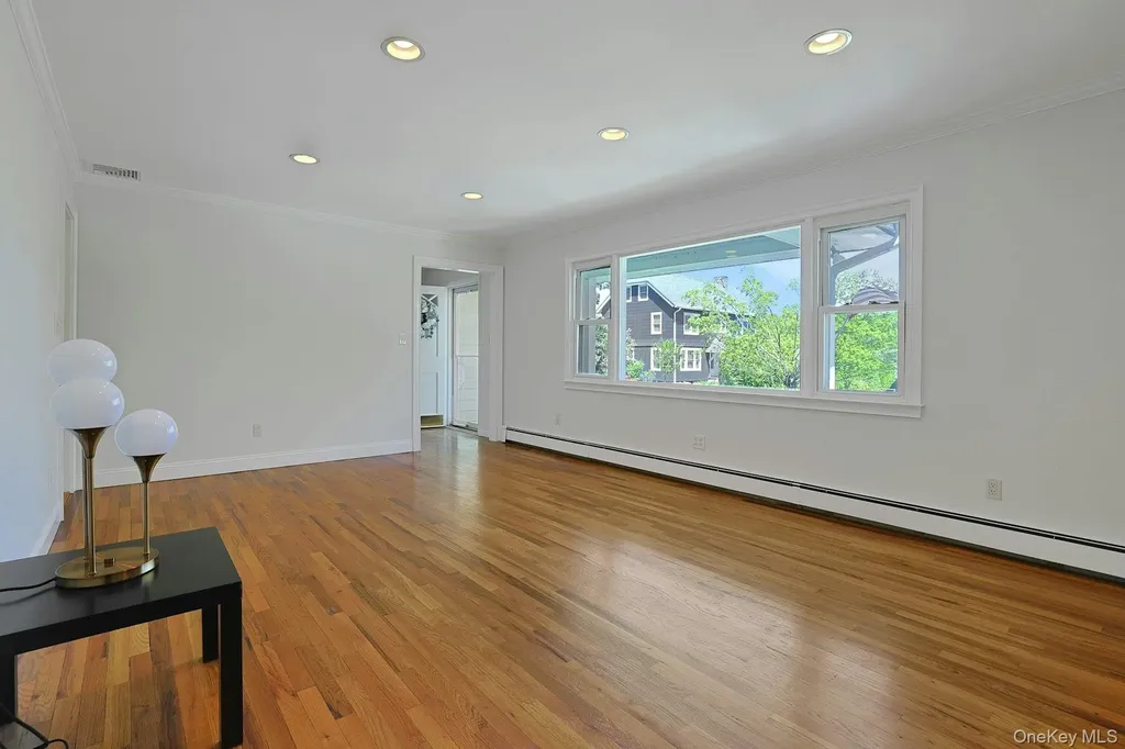 8 Ann Place Valhalla NY 10595