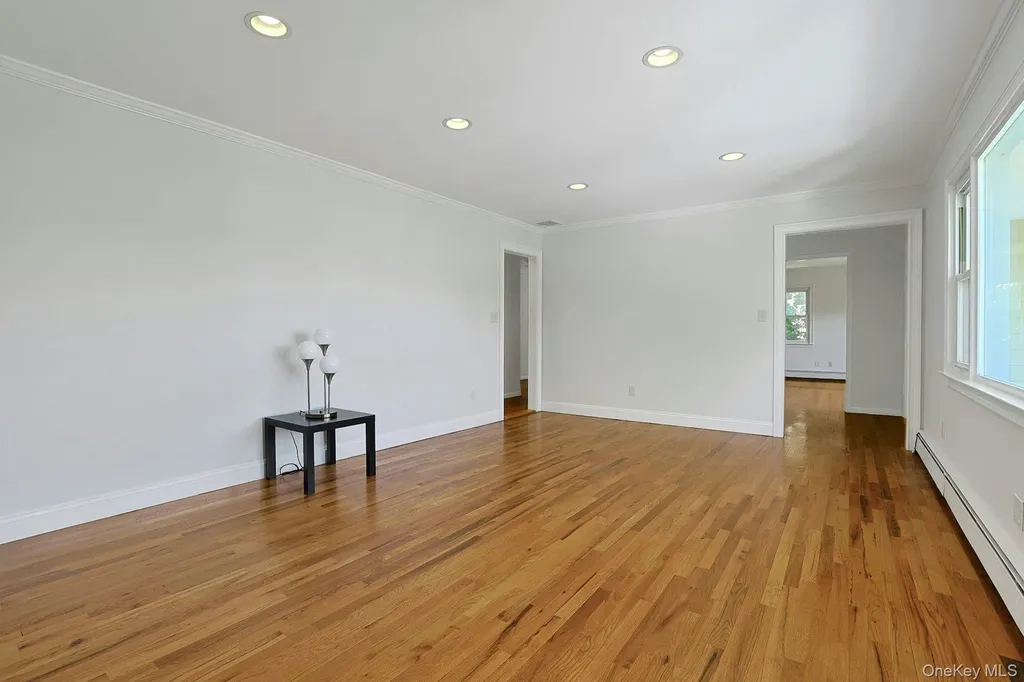 8 Ann Place Valhalla NY 10595