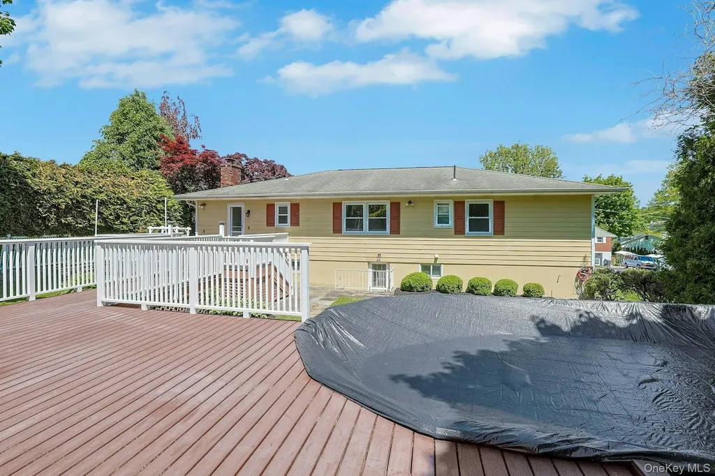 8 Ann Place Valhalla NY 10595
