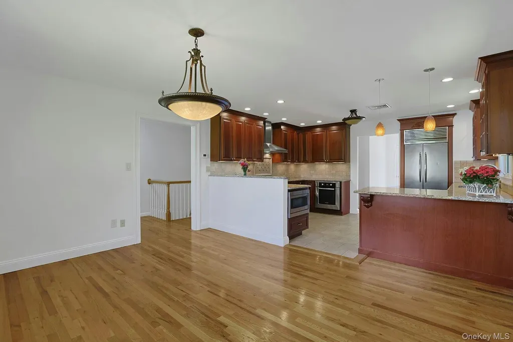 8 Ann Place Valhalla NY 10595