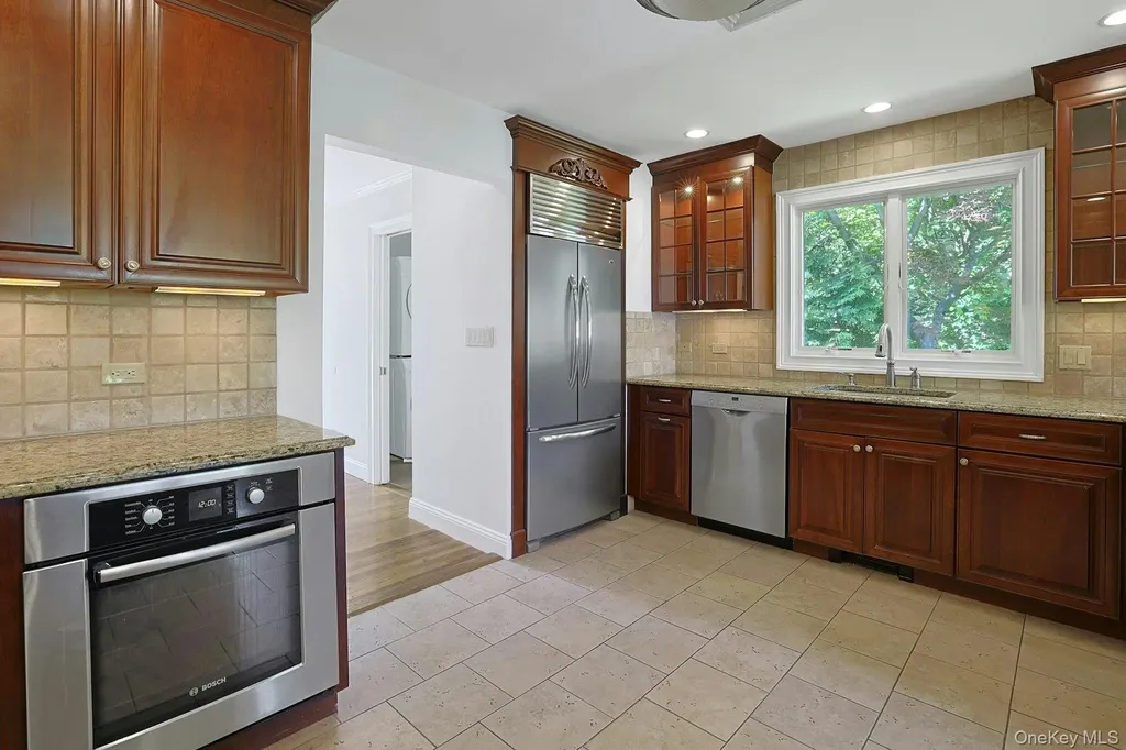8 Ann Place Valhalla NY 10595