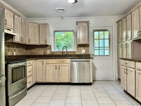 5 Ervin Drive Wappingers Falls NY 12590