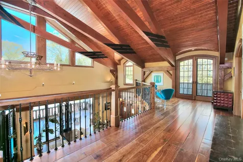 68 Quarry Lane Bedford NY 10506