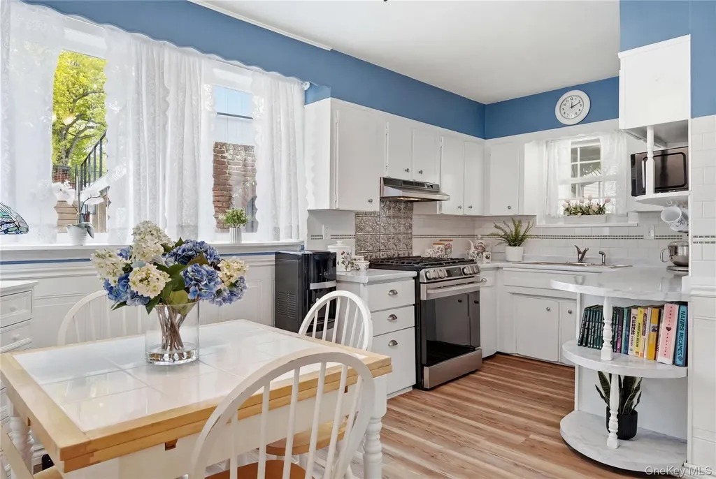 20 Point Drive S Lake Peekskill NY 10537