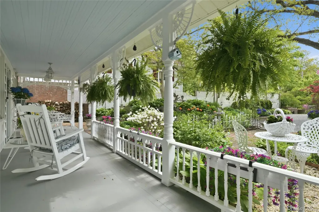 20 Point Drive S Lake Peekskill NY 10537