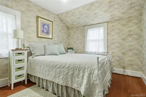 20 Point Drive S Lake Peekskill NY 10537
