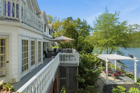 20 Point Drive S Lake Peekskill NY 10537