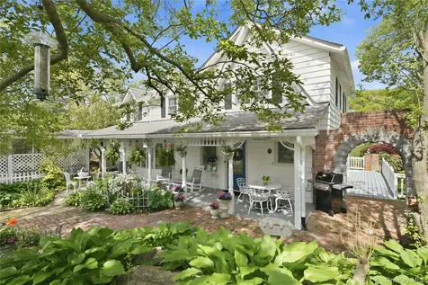 20 Point Drive S Lake Peekskill NY 10537