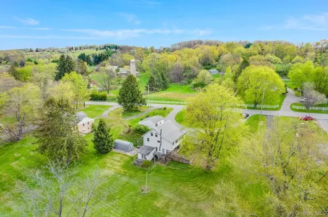 81 Verbank Road Millbrook NY 12545