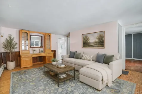 81 Verbank Road Millbrook NY 12545