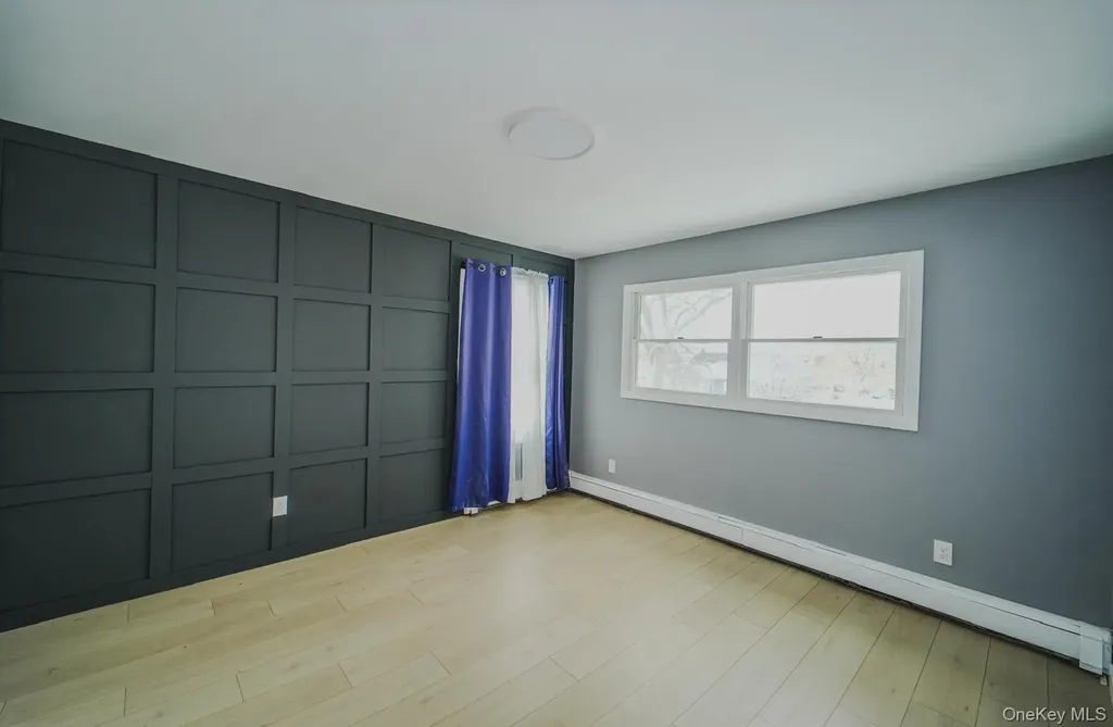 587 Miller Avenue Freeport NY 11520