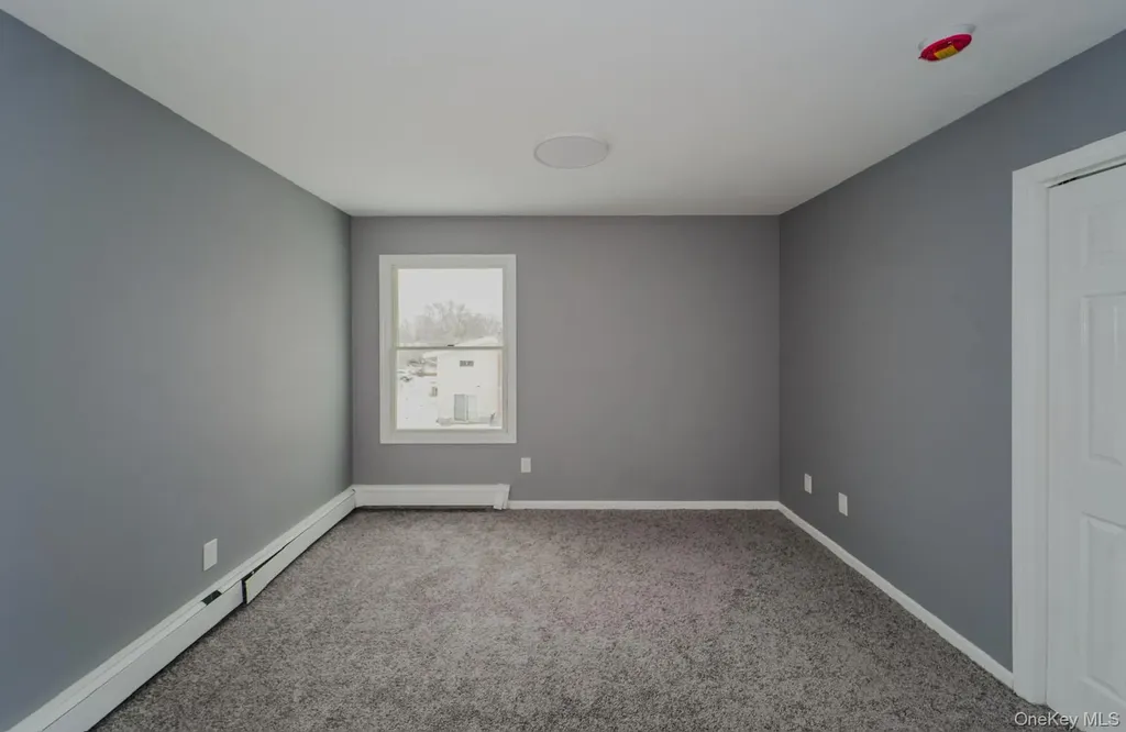 587 Miller Avenue Freeport NY 11520