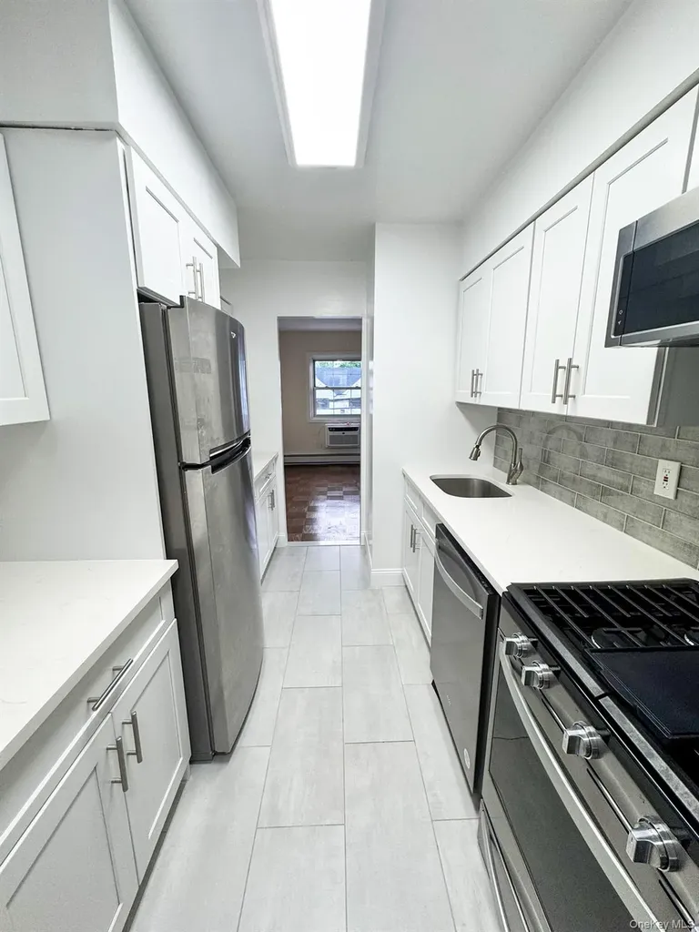 151 Union Avenue Lynbrook NY 11563