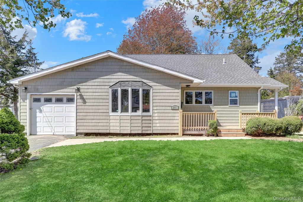 339 Barton Avenue East Patchogue NY 11772