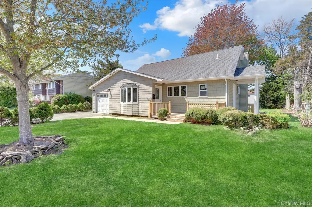 339 Barton Avenue East Patchogue NY 11772