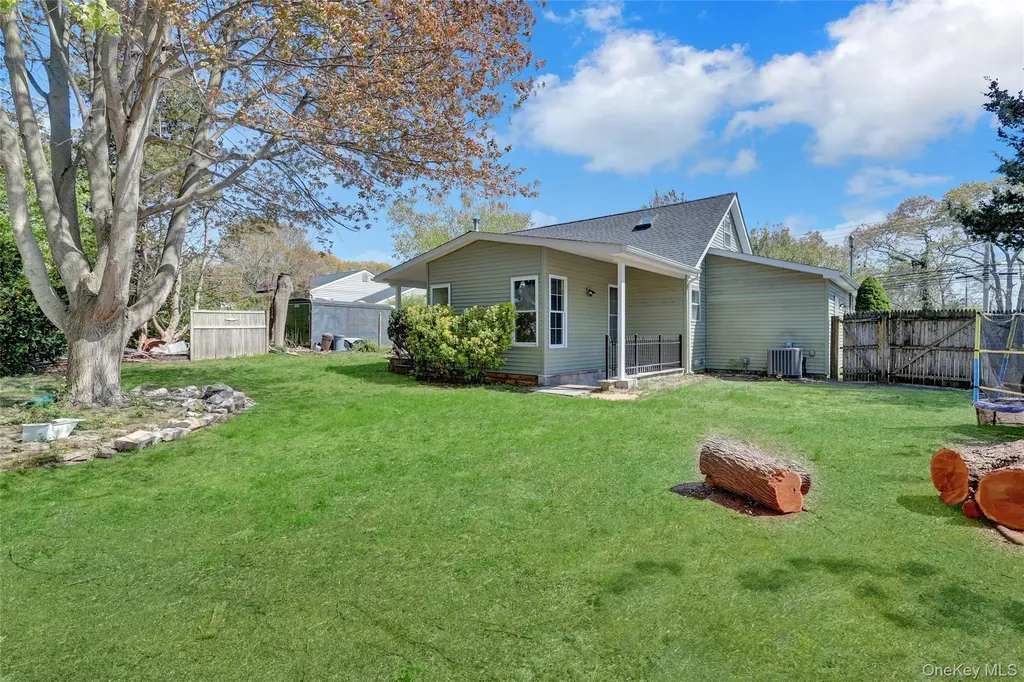339 Barton Avenue East Patchogue NY 11772