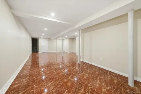 21536 Hillside Avenue Queens Village NY 11427
