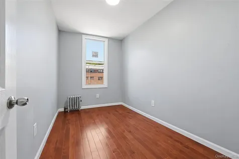 21536 Hillside Avenue Queens Village NY 11427