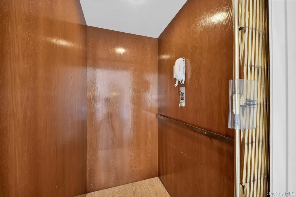 9 Easthaven Lane White Plains NY 10605