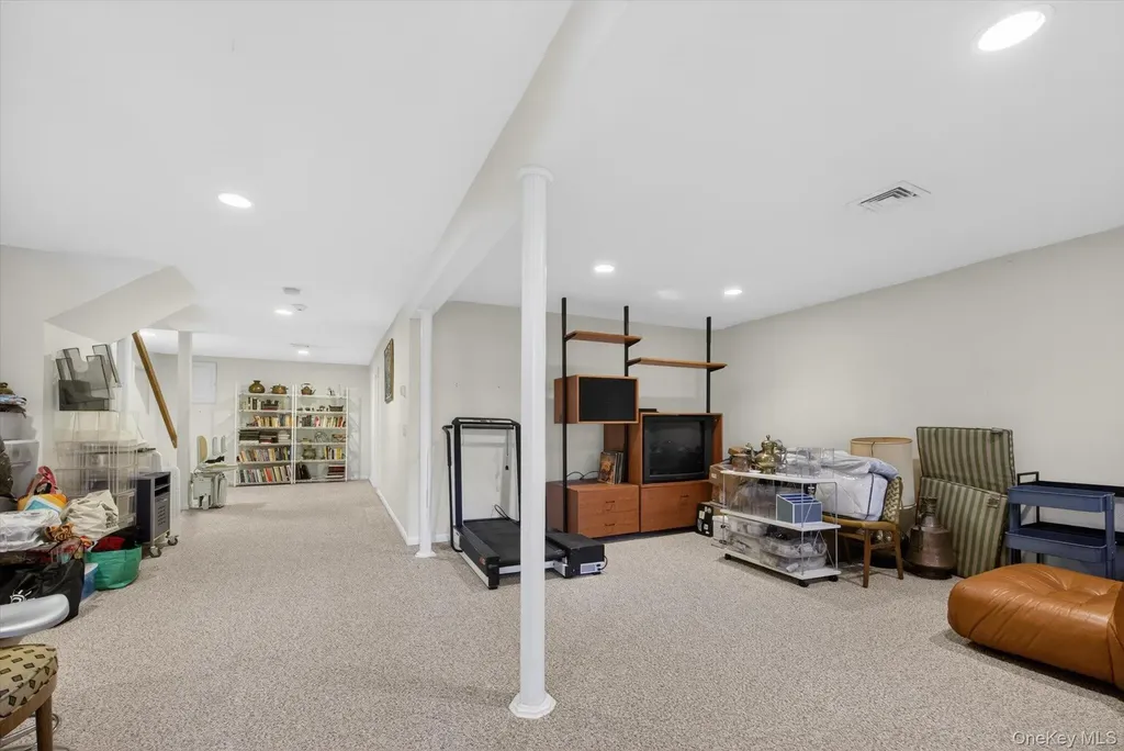 9 Easthaven Lane White Plains NY 10605