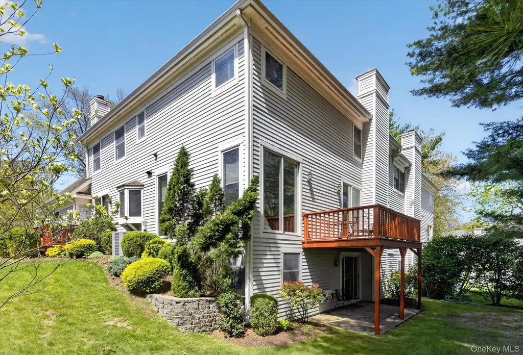 9 Easthaven Lane White Plains NY 10605