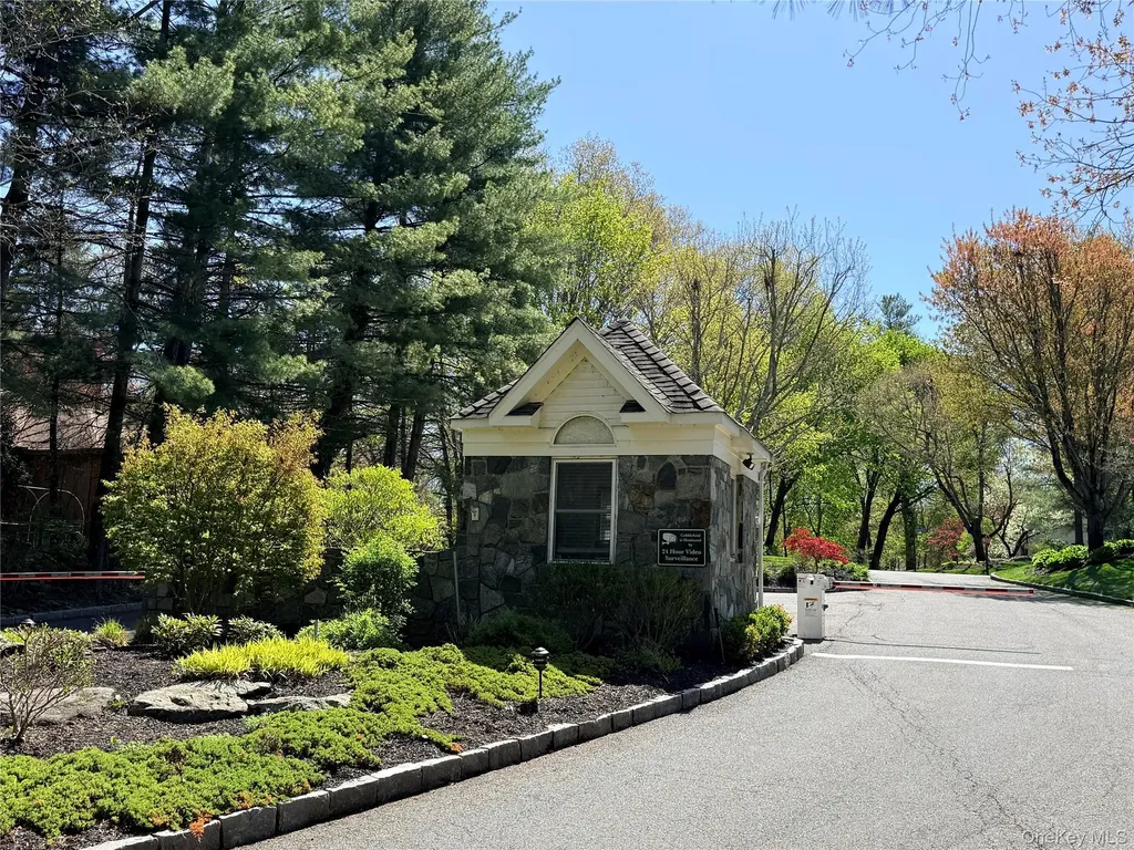 9 Easthaven Lane White Plains NY 10605