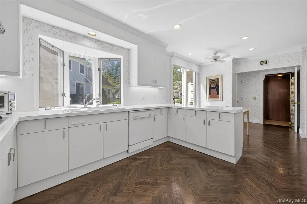 9 Easthaven Lane White Plains NY 10605