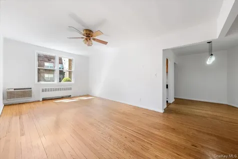 708 Palmer Court Mamaroneck NY 10543