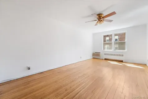 708 Palmer Court Mamaroneck NY 10543