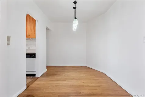 708 Palmer Court Mamaroneck NY 10543