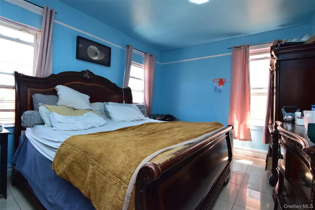 4222 Edson Avenue Bronx NY 10466