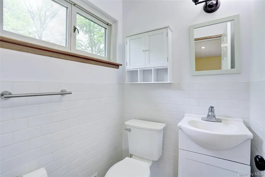 34 E Allison Avenue Pearl River NY 10965