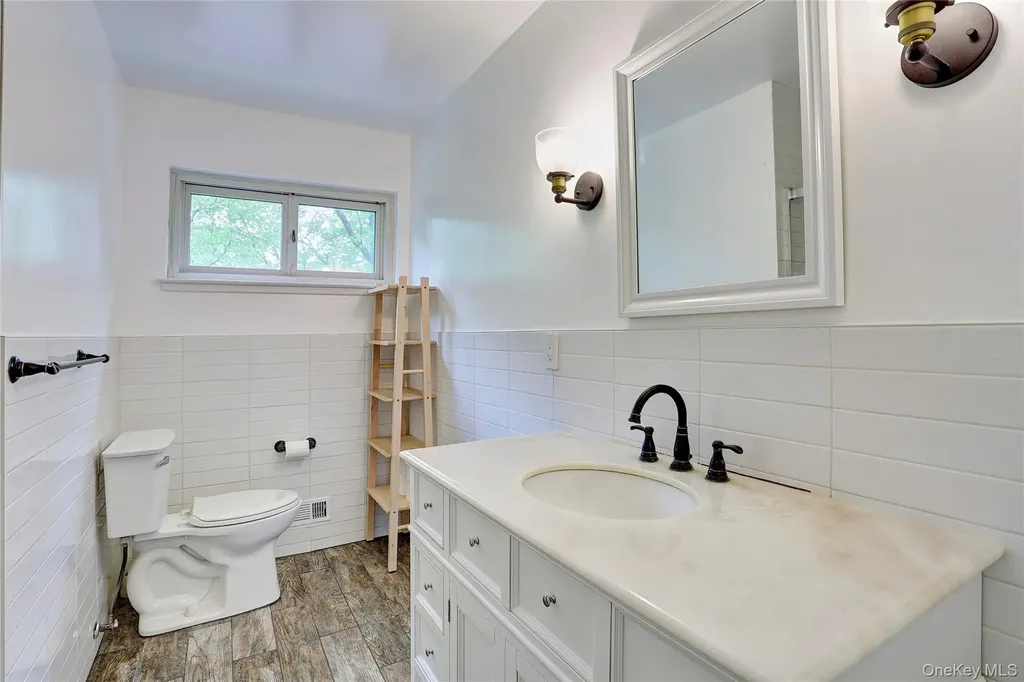 34 E Allison Avenue Pearl River NY 10965