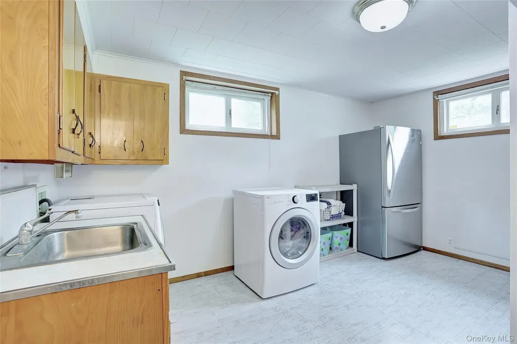 34 E Allison Avenue Pearl River NY 10965