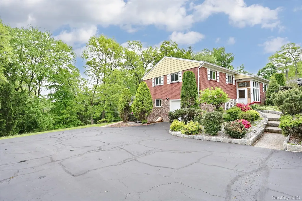 34 E Allison Avenue Pearl River NY 10965