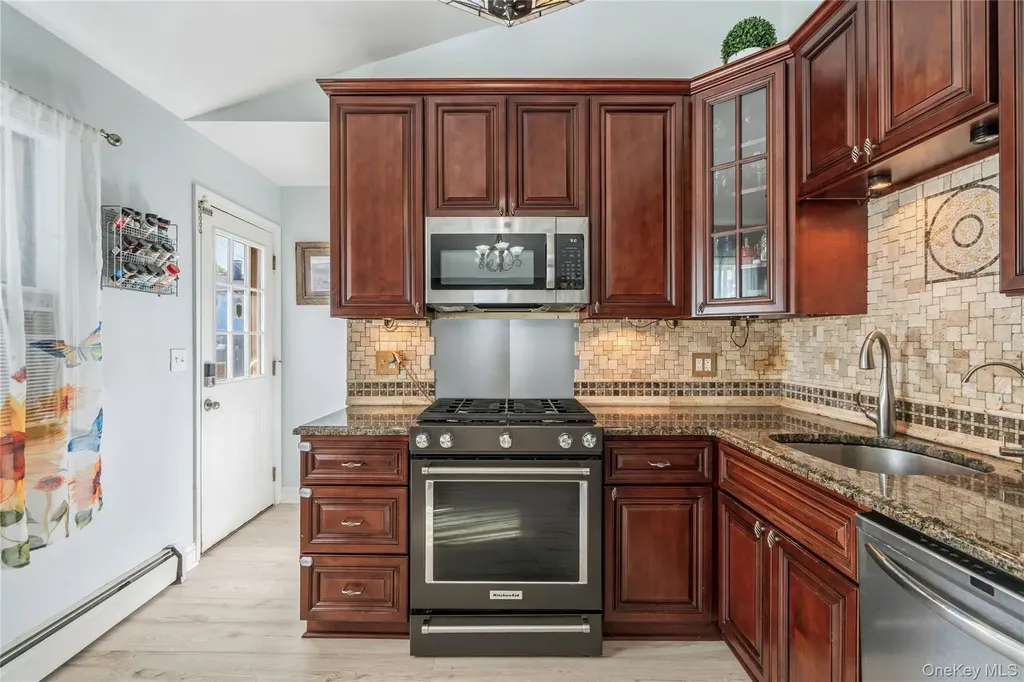 82 Robinwood Drive Mastic Beach NY 11951