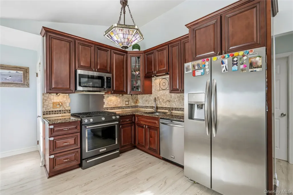 82 Robinwood Drive Mastic Beach NY 11951