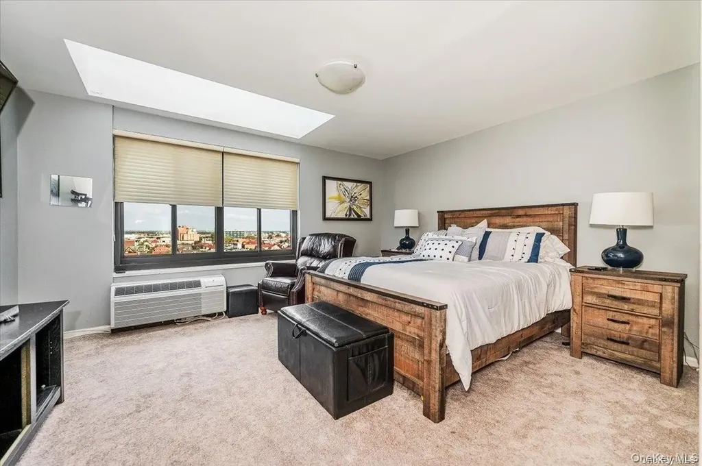 100 W Broadway Long Beach NY 11561