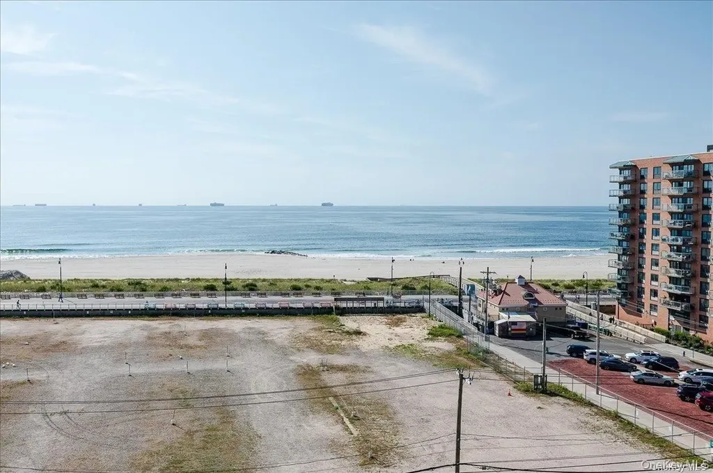 100 W Broadway Long Beach NY 11561