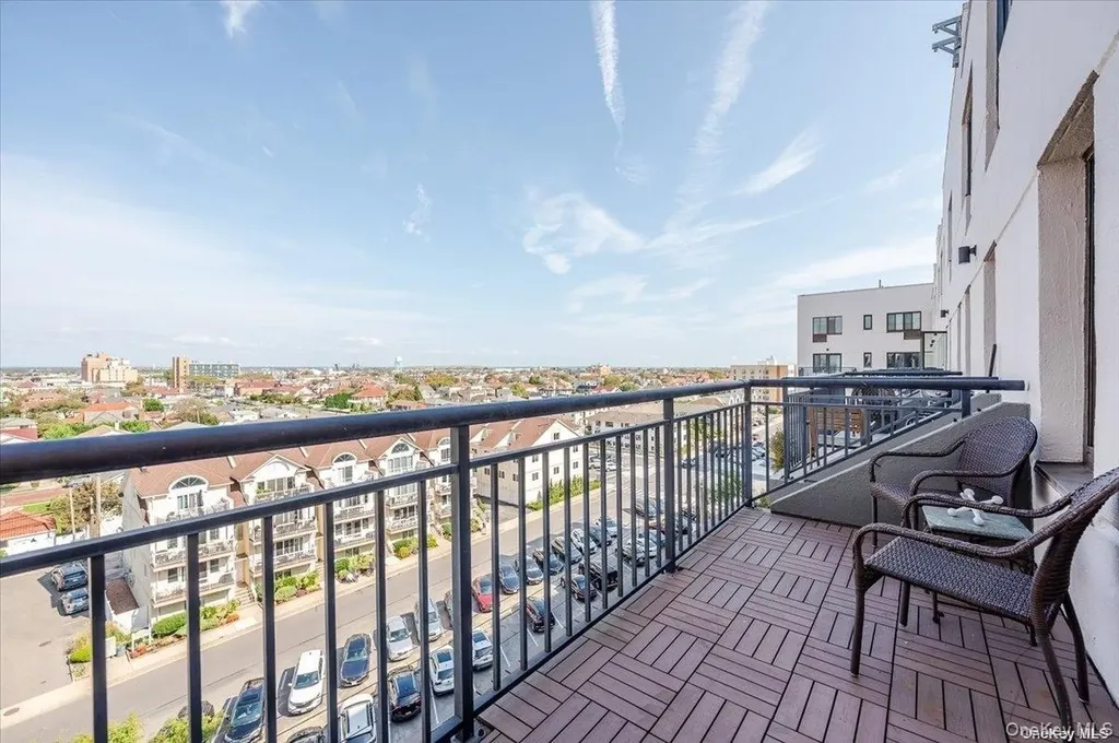 100 W Broadway Long Beach NY 11561