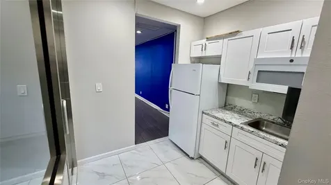 11221 Jamaica Avenue Richmond Hill NY 11418