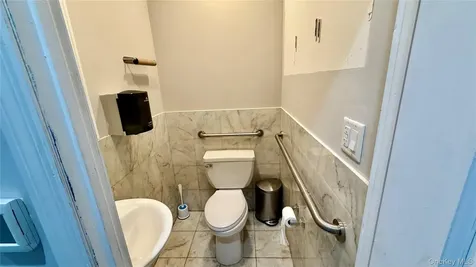 11221 Jamaica Avenue Richmond Hill NY 11418