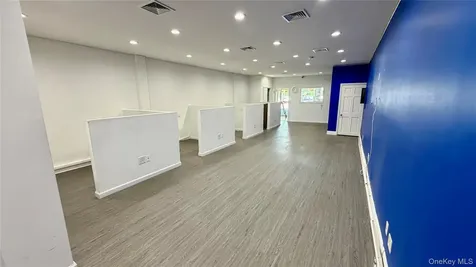 11221 Jamaica Avenue Richmond Hill NY 11418