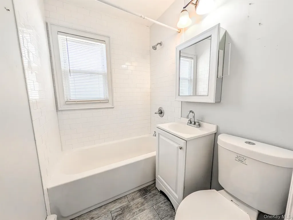 137 Baybright Drive E Shirley NY 11967